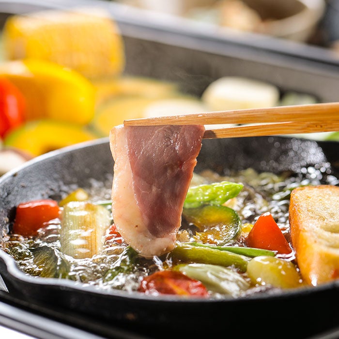 【鴨肉専門店カナール】鴨肉の鉄板焼きセット