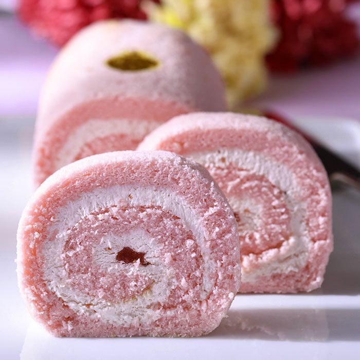 完熟いちごロール｜おとなの週末お取り寄せ倶楽部